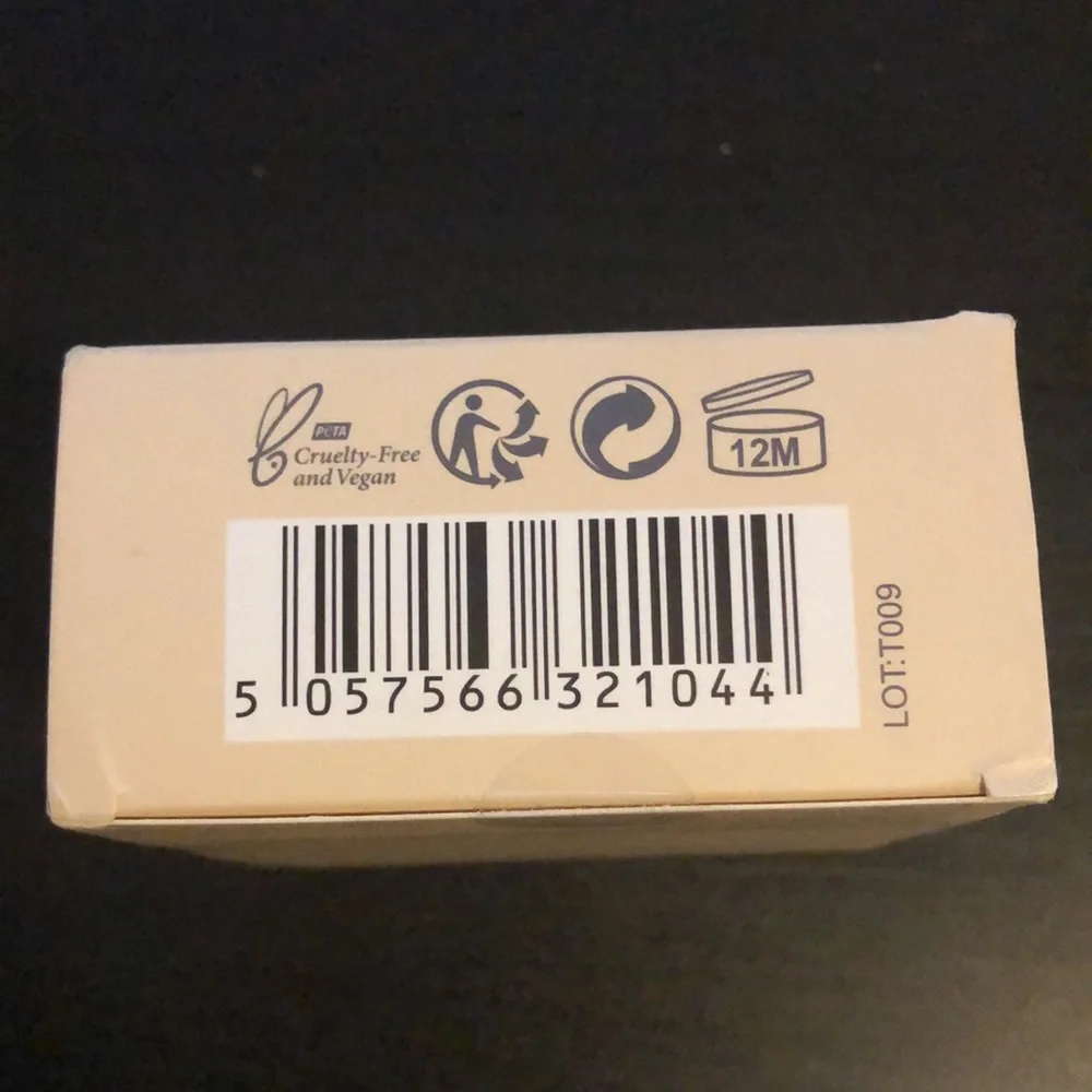 Makeup Revolution Body Matte Body/Face Setting Powder - Universal
